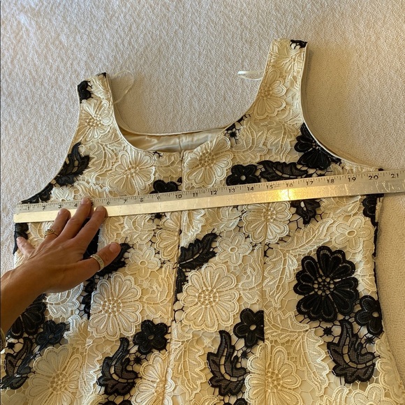 Jacques Vert Floral Lace Dress Sleeveless Cream black Crochet Formal Elegant - Picture 11 of 16
